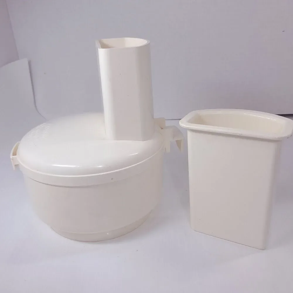 Sunbeam Oskar Food Processor 14081 chute lid pusher shredding slicing disc part